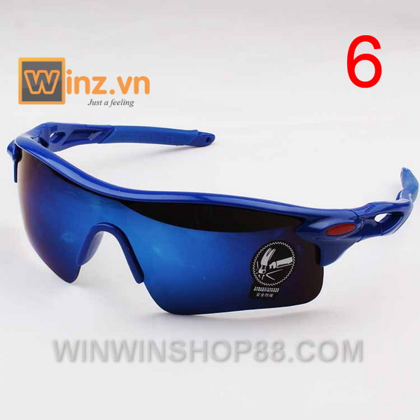 Mat-kinh-di-phuot-Oakley-009181