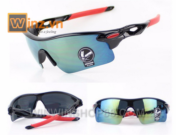 Mat-kinh-di-phuot-Oakley-009181