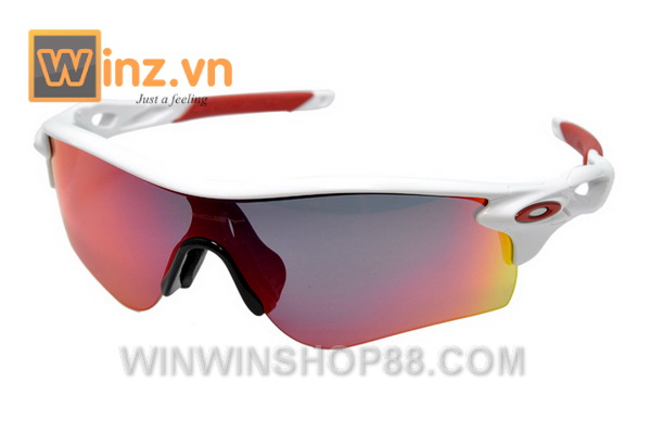 Mat-kinh-di-phuot-Oakley-009181