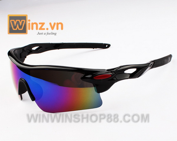 Mat-kinh-di-phuot-Oakley-009181