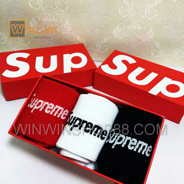 Bộ 6 đôi vớ Supreme (kèm hộp đựng)