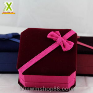 Hộp trang sức vải nhung nơ đựng vòng tay, lắc tay - Hình ảnh 2