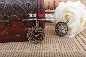 Mặt dây chuyền đồng hồ vintage mdc61 - Hình ảnh 3