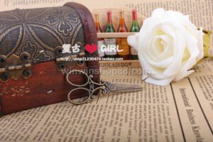 Mặt dây chuyền hình cây kéo vintage mdc87 - Hình ảnh 3