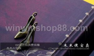 Mặt dây chuyền hình giày cao gót vintage mdc82 - Hình ảnh 4