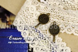 Mặt dây chuyền kẹo mút vintage mdc80 - Hình ảnh 3