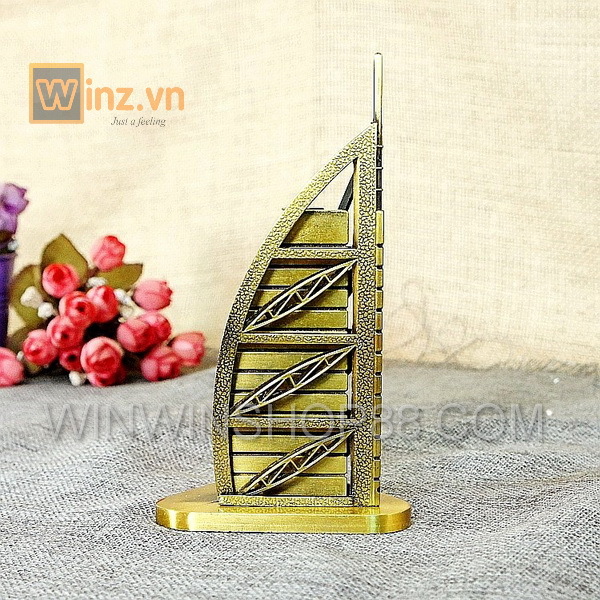 Mô hình khách sạn Burj Al Arab V.2 cao 16 cm