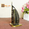 Mo-hinh-khach-san-Burj-Al-Arab-cao-15-cm