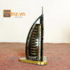 Mo-hinh-khach-san-Burj-Al-Arab-cao-15-cm