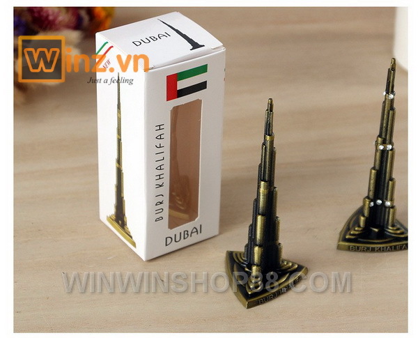 Mo-hinh-nha-choc-troi-Burj-Khalifa-cao-22-cm