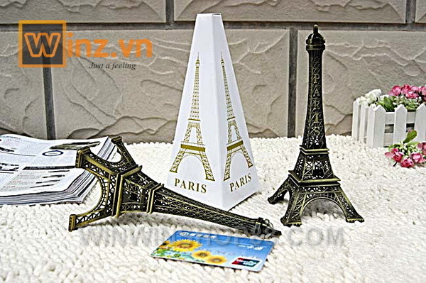 Mo-hinh-thap-Eiffel-cao-15-cm