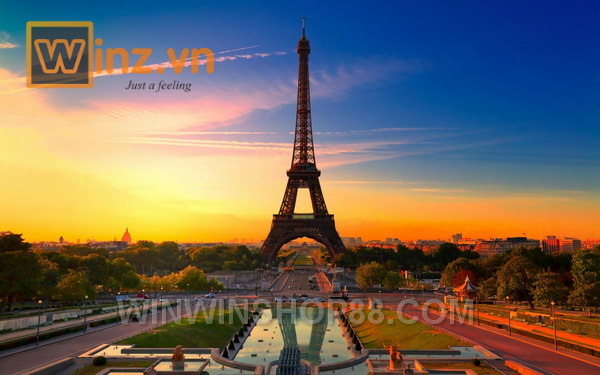 Thap-Eiffel-nuoc-Phap