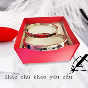 Vòng tay khắc chữ theo yêu cầu